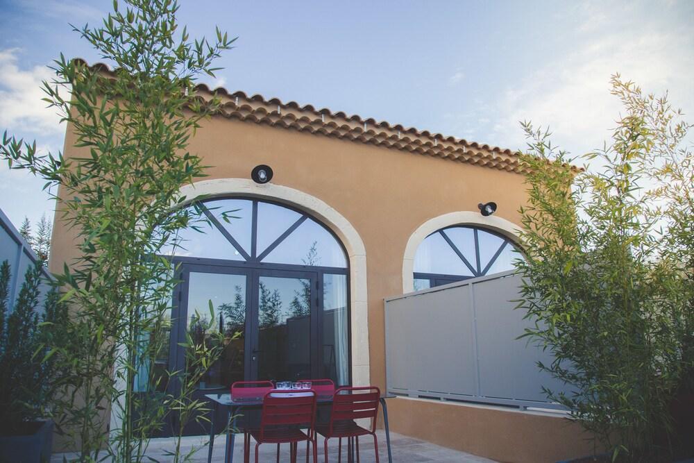 Le Mazet Des Chutes Villa Graveson Ngoại thất bức ảnh