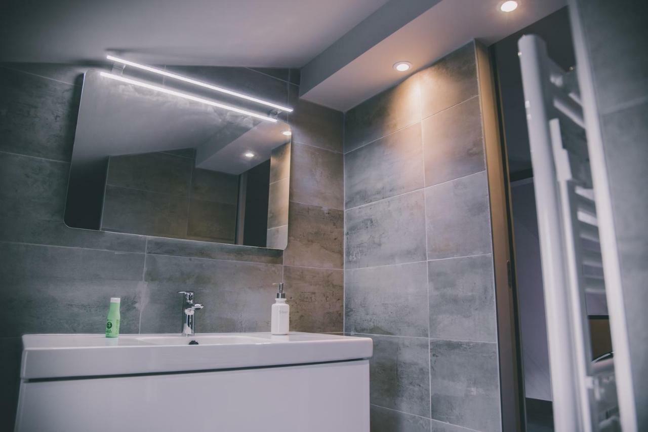 Le Mazet Des Chutes Villa Graveson Ngoại thất bức ảnh