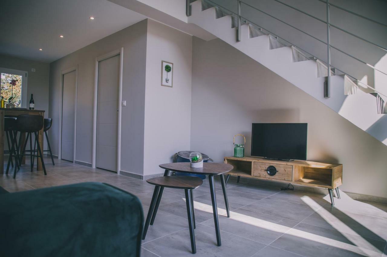 Le Mazet Des Chutes Villa Graveson Ngoại thất bức ảnh